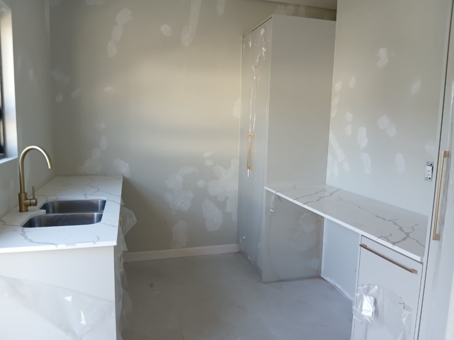 4 Bedroom Property for Sale in Sandown Western Cape